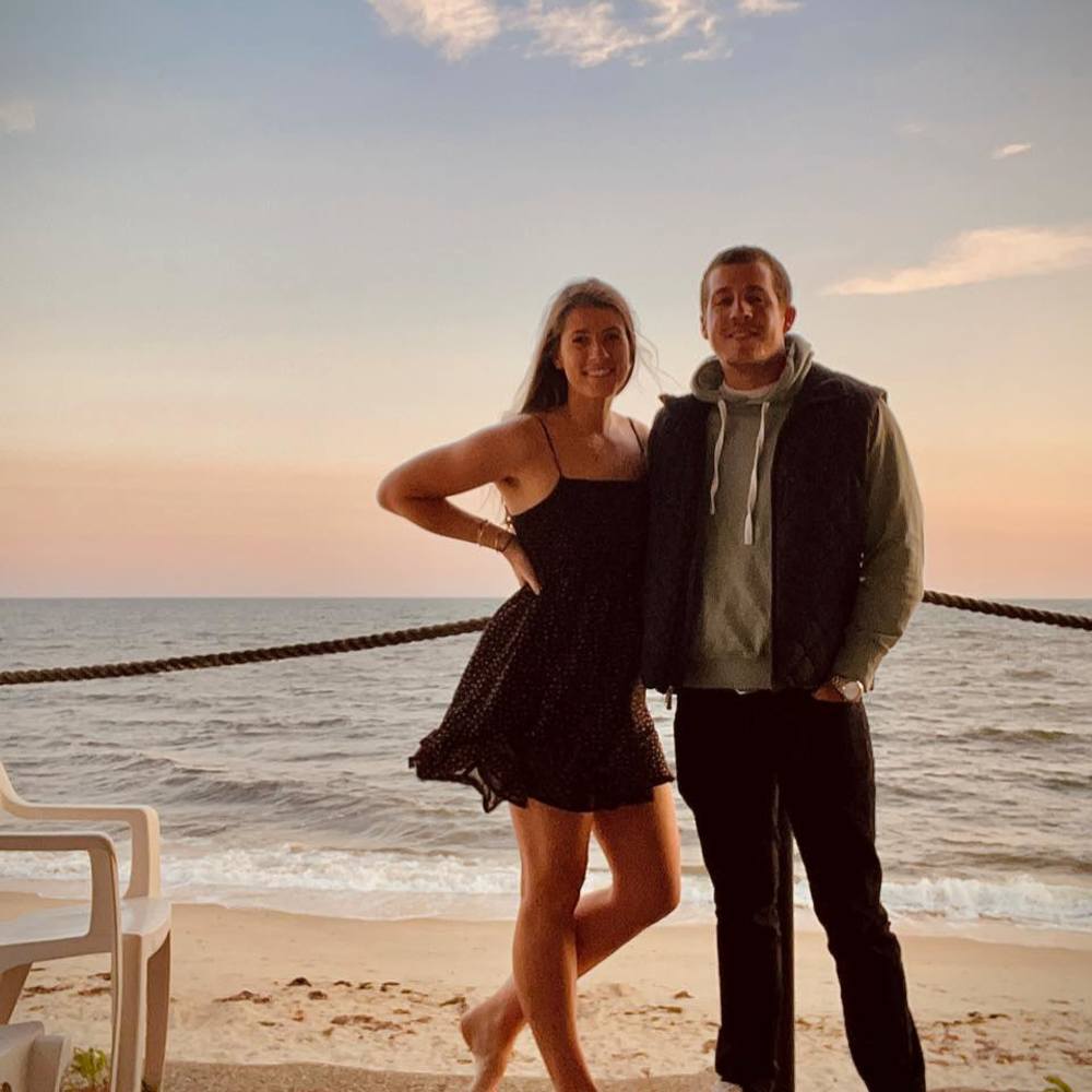 Meet your Posher, Abi